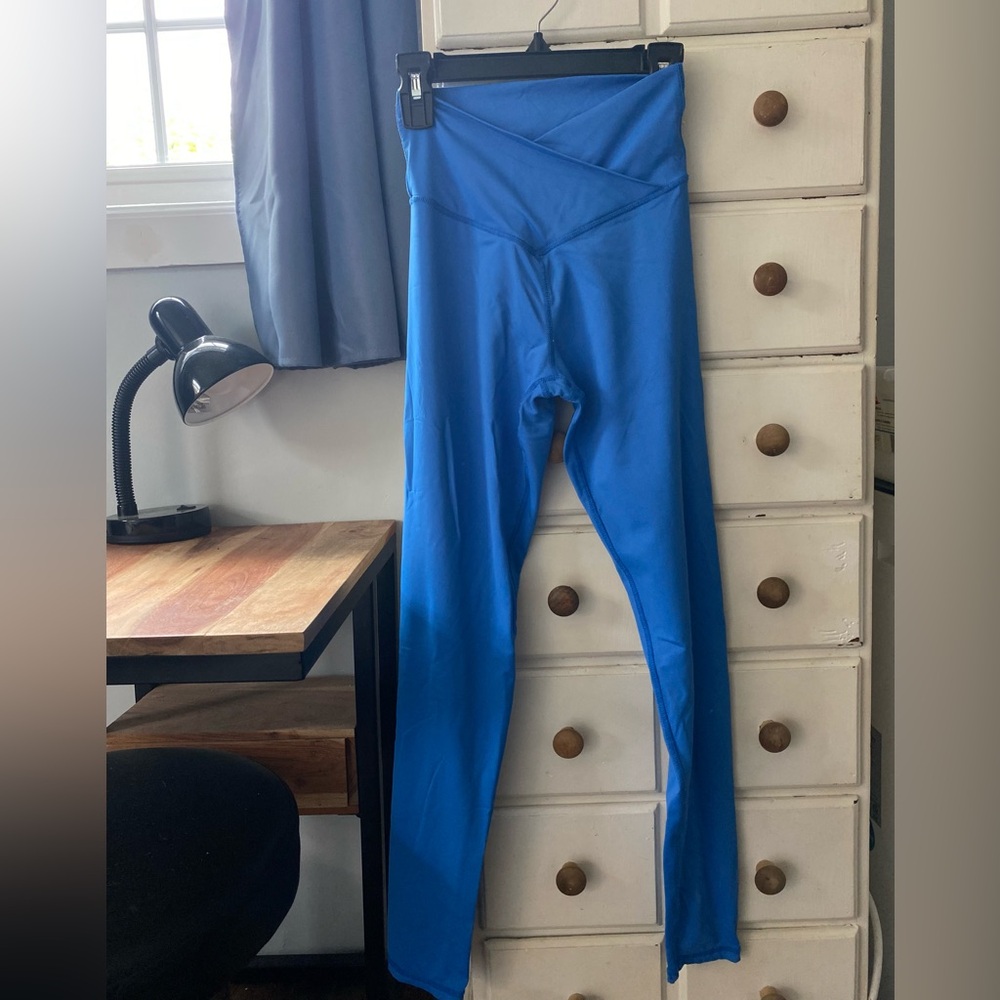 Bluenotes size small crossover leggings